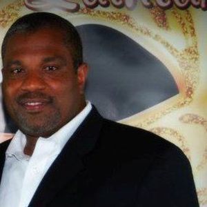 Meet your Posher, Derrick